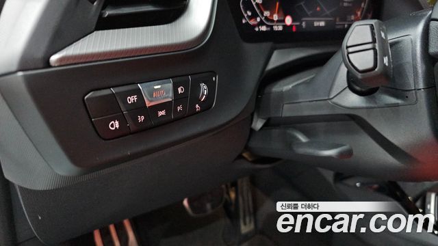 BMW 1 Series (F40) M135i xDrive 2024 — фото 18