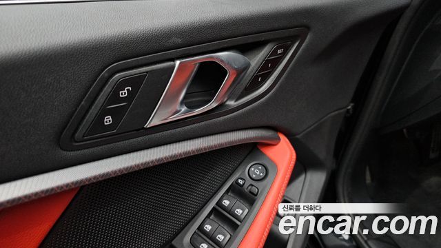 BMW 1 Series (F40) M135i xDrive 2024 — фото 29