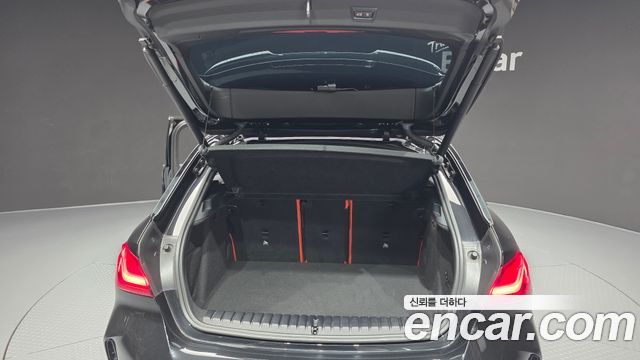 BMW 1 Series (F40) M135i xDrive 2024 — фото 32