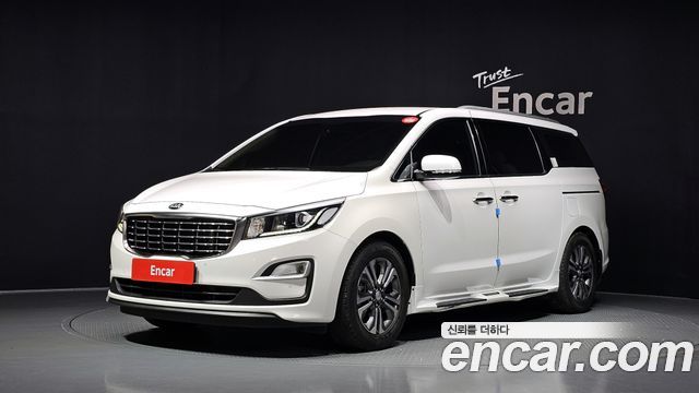 Kia Carnival 11-Seater Prestige 2019 — фото 1