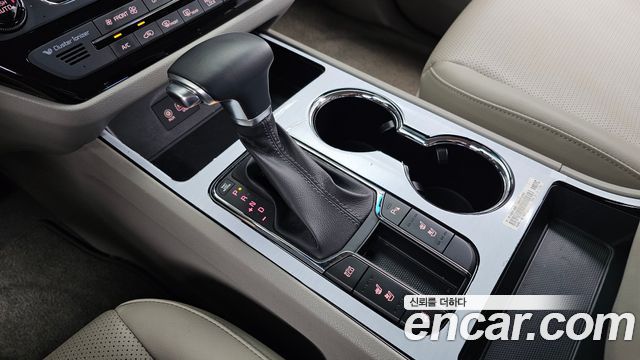 Kia Carnival 11-Seater Prestige 2019 — фото 9