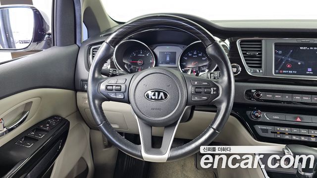 Kia Carnival 11-Seater Prestige 2019 — фото 13