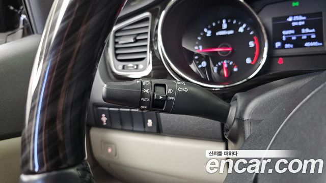 Kia Carnival 11-Seater Prestige 2019 — фото 18