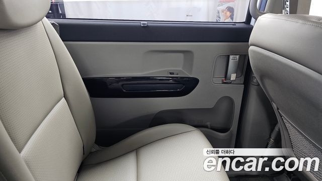 Kia Carnival 11-Seater Prestige 2019 — фото 25