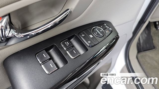 Kia Carnival 11-Seater Prestige 2019 — фото 36