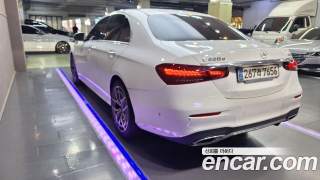 Mercedes-Benz E-Class (W213) E220d 4MATIC AMG Line 2021 — фото 7