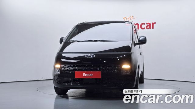 Hyundai Staria Tourer 11-Seater Smart 2023 — фото 3