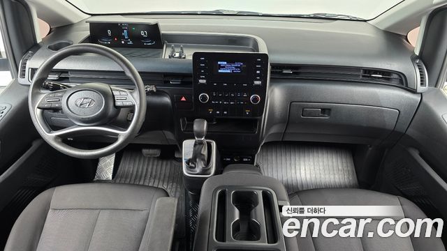 Hyundai Staria Tourer 11-Seater Smart 2023 — фото 7