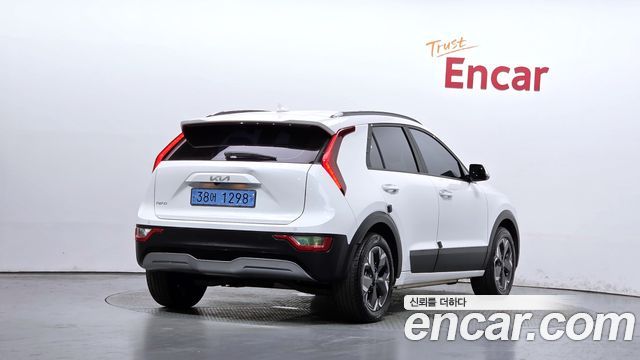 Kia Niro EV Air 2024 — фото 2