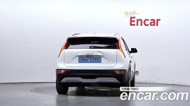 Kia Niro EV Air 2024 — фото 4