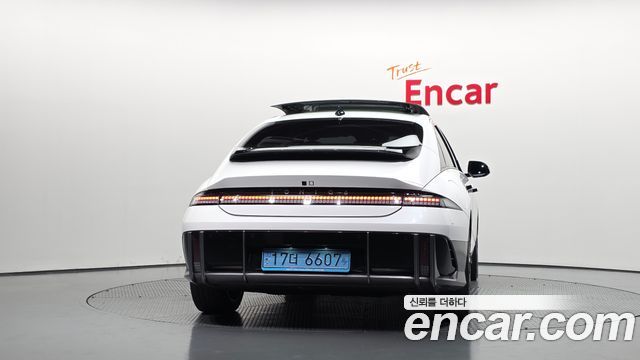 Hyundai Ioniq 6 Long Range Exclusive + 2023 — фото 4