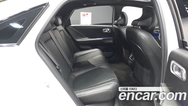 Hyundai Ioniq 6 Long Range Exclusive + 2023 — фото 12