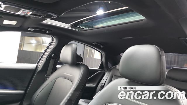 Hyundai Ioniq 6 Long Range Exclusive + 2023 — фото 19