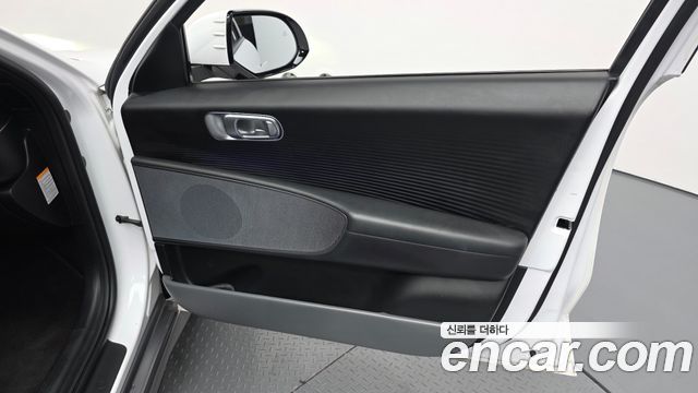 Hyundai Ioniq 6 Long Range Exclusive + 2023 — фото 24