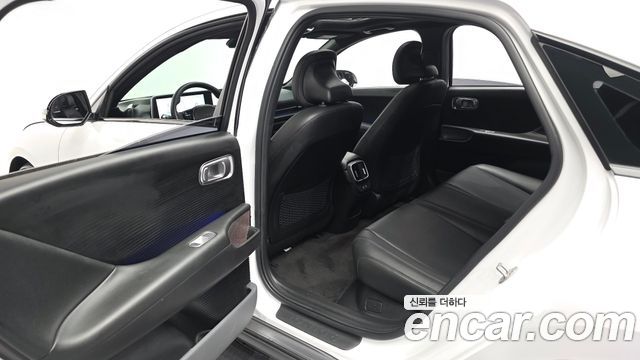 Hyundai Ioniq 6 Long Range Exclusive + 2023 — фото 26
