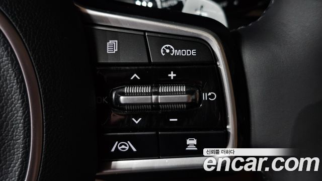 Kia Carnival (IV) Gasoline 9-Seater Signature 2023 — фото 17