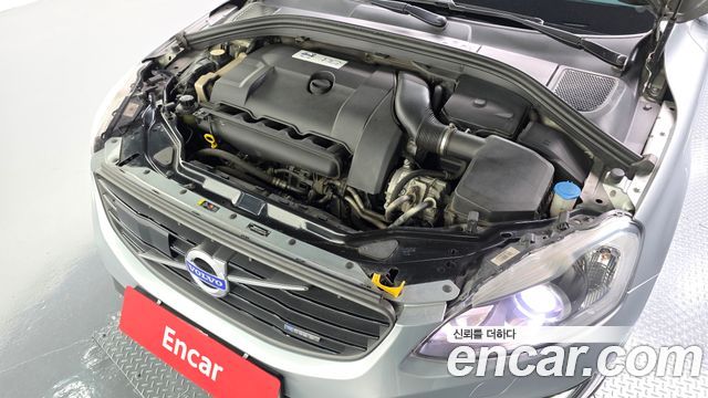 Volvo XC60 T6 R-Design 1st 2015 — фото 6