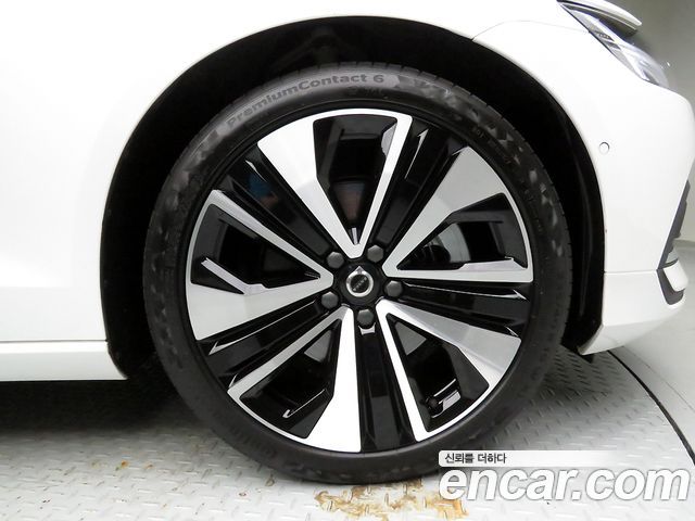 Volvo S60 (III) B5 Ultra Bright 2025 — фото 6