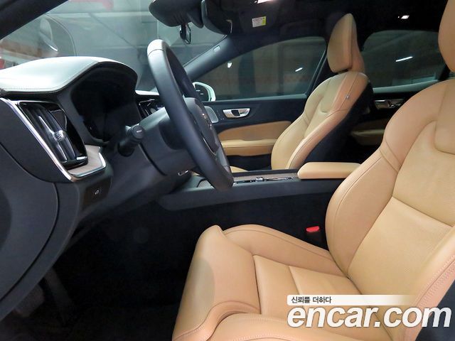 Volvo S60 (III) B5 Ultra Bright 2025 — фото 9