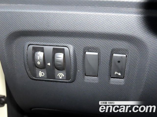 Renault Korea QM3 LE 2014 — фото 18