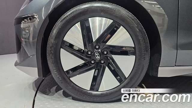Hyundai Ioniq 6 Long Range Prestige 2023 — фото 5