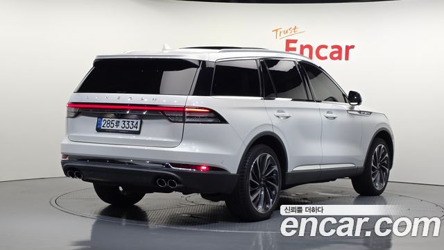 Lincoln Aviator (II) 3.0 Reserve  AWD 2020 — фото 2