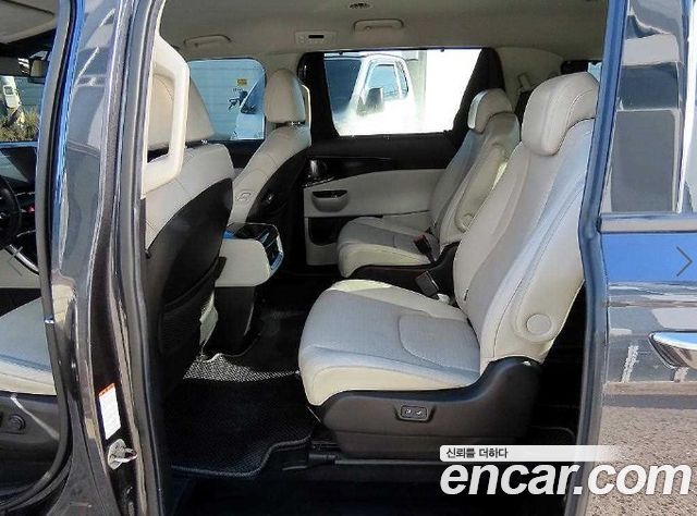 Kia Carnival (IV) Diesel 9-Seater Signature 2021 — фото 6
