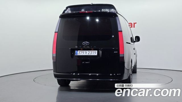 Hyundai Staria 4WD Lounge 9-Seater Limousine 2023 — фото 4