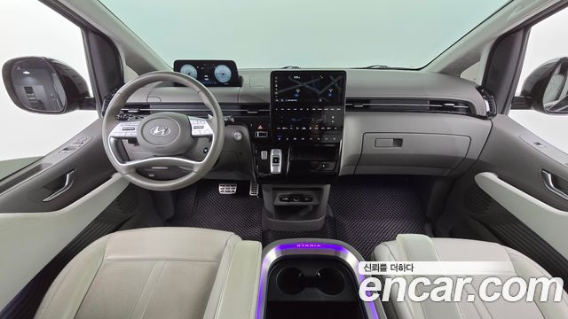Hyundai Staria 4WD Lounge 9-Seater Limousine 2023 — фото 7