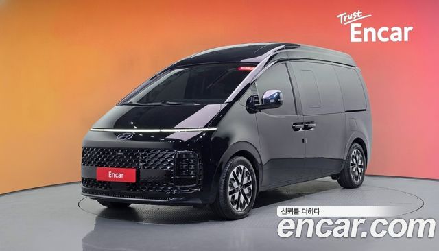 Hyundai Staria 4WD Lounge 9-Seater Limousine 2023 — фото 1