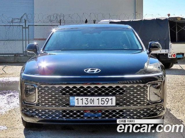 Hyundai Grandeur (GN7) 2,5 Gasoline 2WD Calligraphy 2025 — фото 2