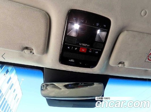 Hyundai Grandeur (GN7) 2,5 Gasoline 2WD Calligraphy 2025 — фото 18