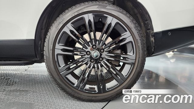 Land Rover Range Rover (V) P530 Autobiography Long Wheel Base 2024 — фото 21