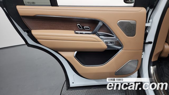 Land Rover Range Rover (V) P530 Autobiography Long Wheel Base 2024 — фото 25