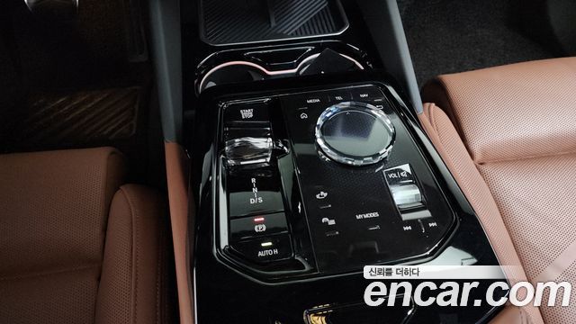 BMW 5 Series (G60) 530i xDrive M Sport 2025 — фото 9