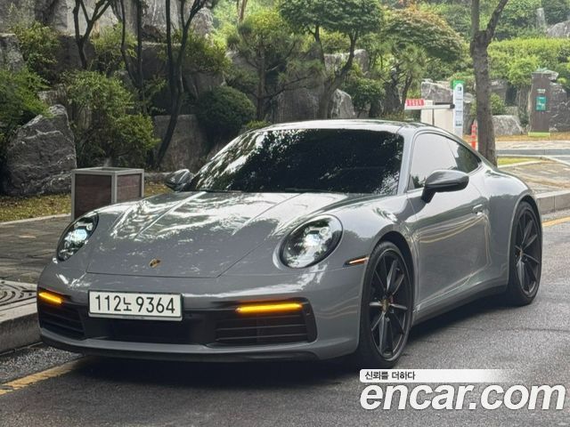 Porsche 911 (992) Carrera 4S