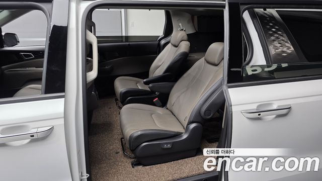 Kia Carnival (IV) HEV 9seater Signature 2024 — фото 11