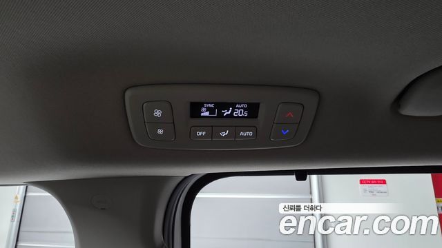 Kia Carnival (IV) HEV 9seater Signature 2024 — фото 16