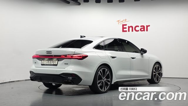 Audi A5 (B10) 40 TFSI Quattro S Line Black Edition 2025 — фото 2