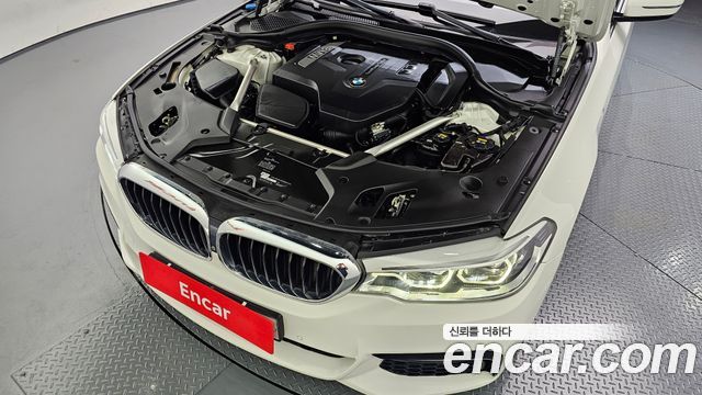 BMW 5 Series (G30) 530i xDrive M Sport Package Plus 2018 — фото 6