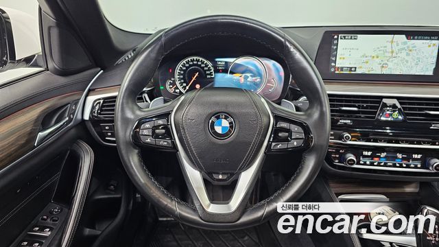 BMW 5 Series (G30) 530i xDrive M Sport Package Plus 2018 — фото 12