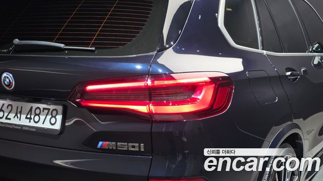 BMW X5 (G05) M50i 2023 — фото 23