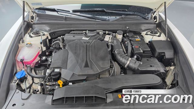 Hyundai Grandeur (GN7) 3,5 Gasoline 4WD Calligraphy 2023 — фото 6