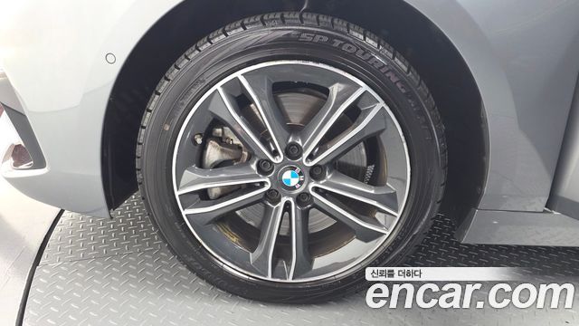 BMW 1 Series (F40) 120i Sports 2023 — фото 27