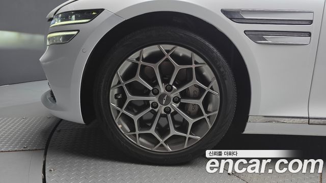 Genesis G80 (RG3) Gasoline 2.5 Turbo AWD 2024 — фото 5