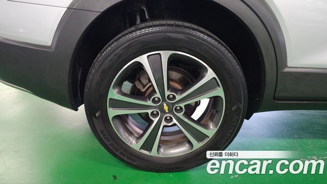 Chevrolet Captiva 2WD LT Deluxe pack 2016 — фото 21