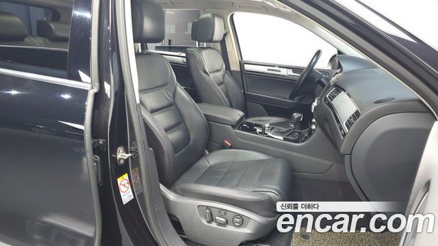 Volkswagen Touareg V6 3.0 TDI Bluemotion 7P5 2016 — фото 11
