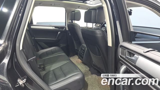 Volkswagen Touareg V6 3.0 TDI Bluemotion 7P5 2016 — фото 12
