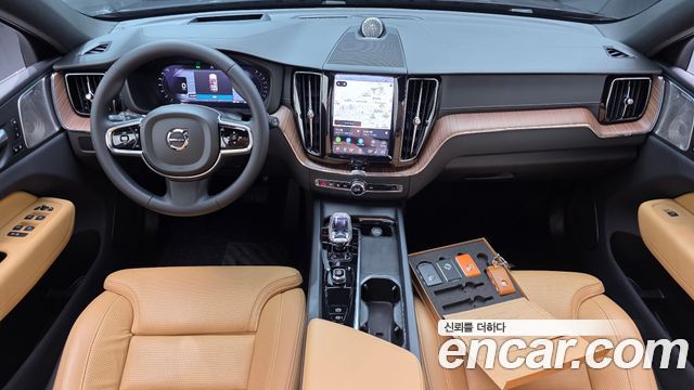 Volvo XC60 (II) B5 Ultimate Bright 2024 — фото 7