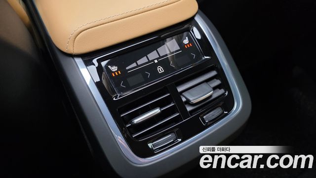 Volvo XC60 (II) B5 Ultimate Bright 2024 — фото 31
